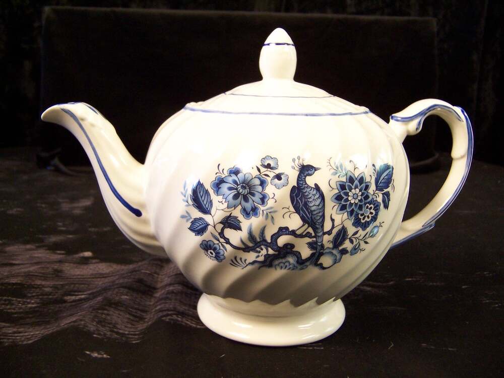 VTG Ellgreave Wood Sons Ironstone 4 cup Teapot Blue Peacock Bird 342 England